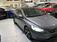 Usado Volvo V40 Inscription 190 CV (139 kW) 2017 Gris / plata Berlina