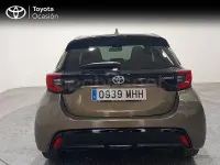 Usado Toyota Yaris Hybrid Style 116 CV (85 kW) 2023 Marrón Berlina