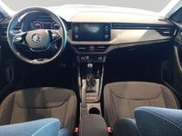 Usado Skoda Kamiq Ambition 110 CV (80 kW) 2021 Blanco SUV