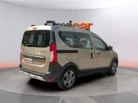 Usado Dacia Dokker Stepway 95 CV (69 kW) 2019 Beige Monovolumen