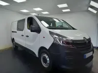 Begagnad Renault Trafic 95 HK (69 kW) 2019 Gul Minibuss