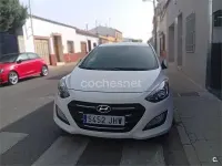 Usado Hyundai i30 Style 136 CV (100 kW) 2015 Blanco Berlina