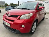 Usado Toyota Urban Cruiser Active 100 CV (73 kW) 2010 Granate Utilitario