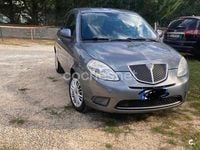 Usado Lancia Ypsilon 60 CV (44 kW) 2011 Gris / plata Utilitario