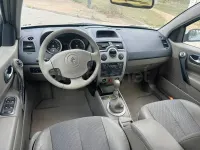 Usado Renault Mégane Dynamique 130 CV (95 kW) 2005 Beige Berlina