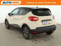 Usado Renault Captur Zen 90 CV (66 kW) 2016 Beige SUV