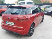 Usado Citroën C4 Picasso Live 120 CV (88 kW) 2016 Granate Monovolumen
