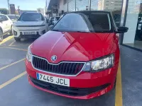 Usado Skoda Fabia Ambition 60 CV (44 kW) 2015 Rojo Berlina