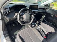 Usado Peugeot 208 Active 100 CV (73 kW) 2022 Blanco Utilitario