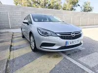 Usado Opel Astra Selective 110 CV (80 kW) 2017 Gris / plata Familiar