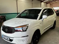 Usado SsangYong Rodius Limited 178 CV (130 kW) 2017 Blanco Monovolumen