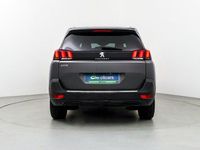 Usado Peugeot 5008 Allure 130 CV (95 kW) 2019 Gris / plata SUV