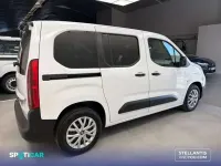 Usado Fiat Doblò 101 CV (74 kW) 2025 Blanco Monovolumen
