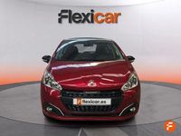 Usado Peugeot 208 Active 82 CV (60 kW) 2017 Rojo Utilitario