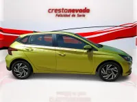 Usado Hyundai i20 100 CV (73 kW) 2024 Verde Utilitario