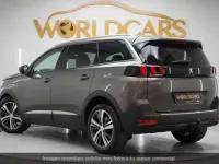 Usado Peugeot 5008 Allure 131 CV (96 kW) 2022 Gris SUV