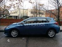 Usado Toyota Auris Active 112 CV (82 kW) 2016 Azul Berlina