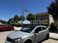 Usado Opel Astra GTC Sport 150 CV (110 kW) 2006 Gris / plata Berlina