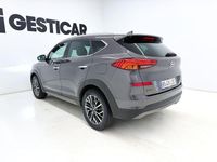 Usado Hyundai Tucson 116 CV (85 kW) 2019 Gris / plata SUV
