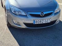 Usado Opel Astra Enjoy 110 CV (80 kW) 2010 Plateado Utilitario