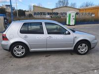 Usado VW Golf Highline 100 CV (73 kW) 2001 Gris / plata Berlina