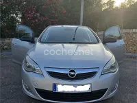 Usado Opel Astra Enjoy 115 CV (84 kW) 2011 Gris / plata Berlina