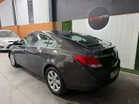 Usado Opel Insignia Selective 130 CV (95 kW) 2013 Gris / plata Berlina