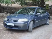 Usado Renault Mégane Dynamique 110 CV (80 kW) 2006 Azul Berlina
