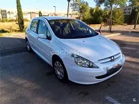 Usado Peugeot 307 90 CV (66 kW) 2004 Blanco Berlina