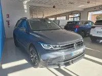 Usado VW Tiguan Life 150 CV (110 kW) 2022 Gris SUV