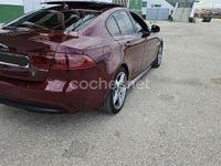 Usado Jaguar XE R-Sport 180 CV (132 kW) 2015 Granate Berlina