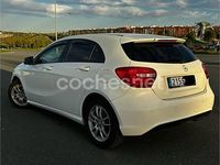 Usado Mercedes A180 Urban 122 CV (89 kW) 2014 Blanco Berlina