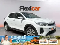 Usado Kia Stonic 84 CV (61 kW) 2022 Blanco SUV