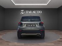 Usado Jeep Avenger Altitude 100 CV (73 kW) 2024 Gris / plata SUV