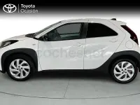 Usado Toyota Aygo X Play 72 CV (52 kW) 2025 Blanco SUV