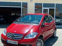 Usado Mercedes A180 Avantgarde 109 CV (80 kW) 2012 Rojo Monovolumen