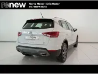 Usado Seat Arona FR 110 CV (80 kW) 2023 Blanco SUV