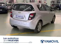 Usado Chevrolet Aveo LT 75 CV (55 kW) 2013 Gris / plata Berlina