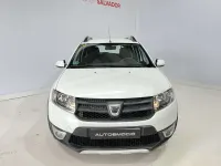 Usado Dacia Sandero Stepway 90 CV (66 kW) 2015 Blanco Utilitario