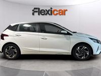 Usado Hyundai i20 101 CV (74 kW) 2021 Blanco Berlina