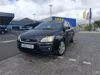 Usado Ford Focus Ghia 109 CV (80 kW) 2006 Negro Berlina