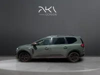 Usado Dacia Jogger Extreme 140 CV (102 kW) 2024 Verde Monovolumen