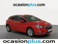 Begagnad Opel Astra Dynamic 125 HK (91 kW) 2018 Röd Sedan