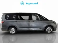 Usado VW Multivan 218 CV (160 kW) 2023 Gris / plata Monovolumen