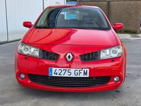 Usado Renault Mégane II 225 CV (165 kW) 2008 Rojo Berlina