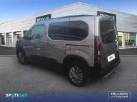 Usado Peugeot Rifter Allure 100 CV (73 kW) 2023 Gris Monovolumen