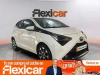 Usado Toyota Aygo X-play 72 CV (52 kW) 2021 Blanco Utilitario