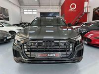 Usado Audi Q8 286 CV (210 kW) 2022 Gris SUV