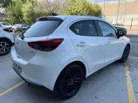 Usado Mazda 2 Homura-Line 90 CV (66 kW) 2022 Blanco Berlina