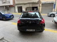 Usado Peugeot 308 Access 112 CV (82 kW) 2011 Negro Berlina